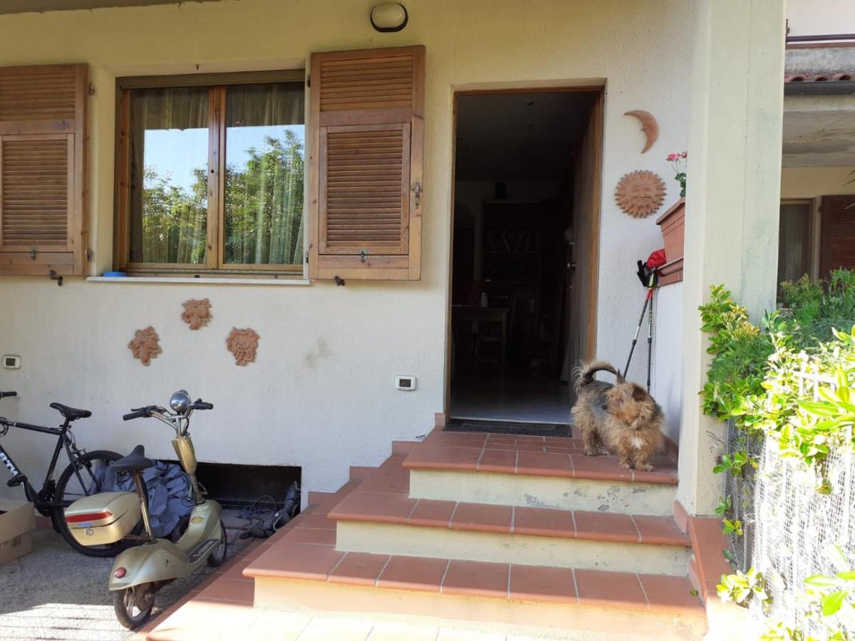 La Casa Di Berenice A Porto Azzurro Extérieur photo