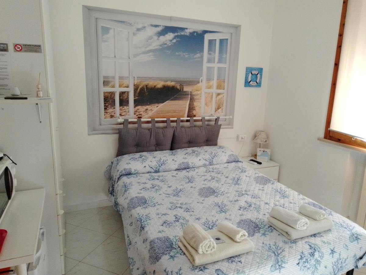 La Casa Di Berenice A Porto Azzurro Extérieur photo